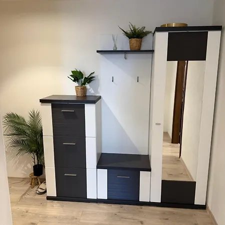 The Elite Iv Downtown Ac & Garage Parking * Братислава